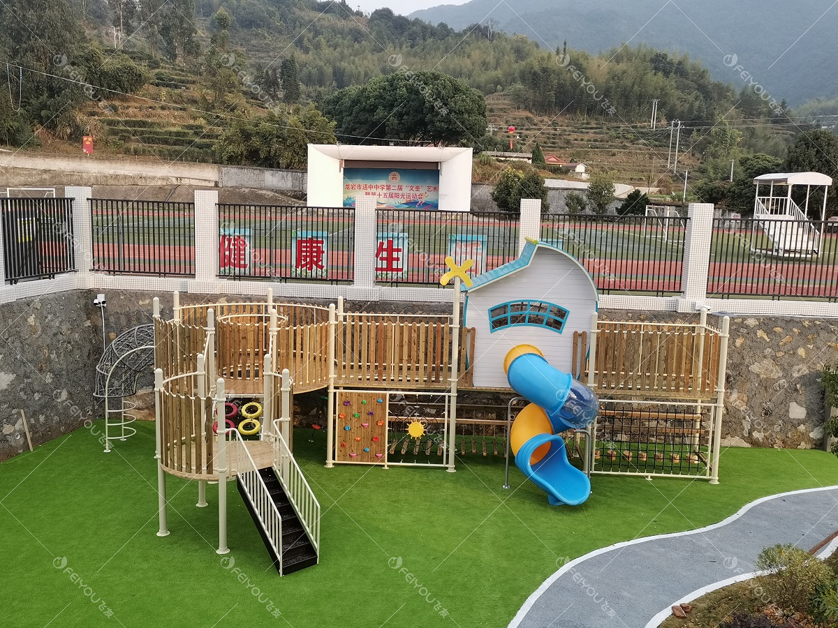 幼兒園選擇戶外滑梯時，應(yīng)滿足什么樣的條件？